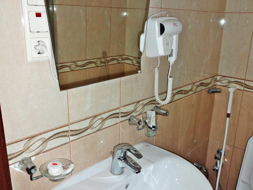 Reda Plaza 3*