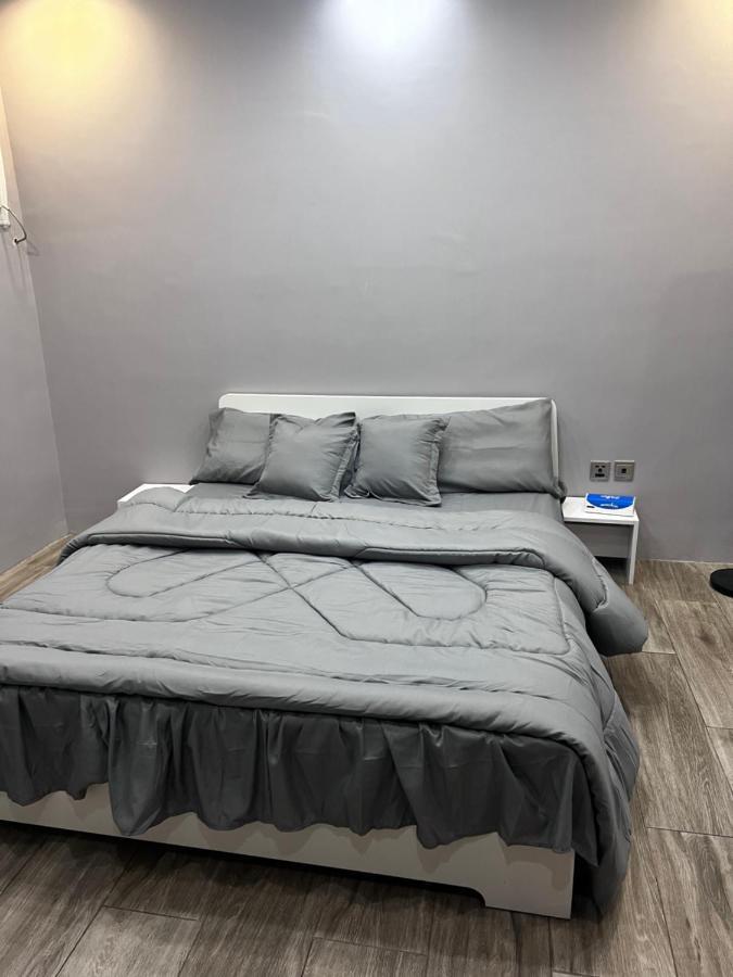 Apartment نصف القمر *