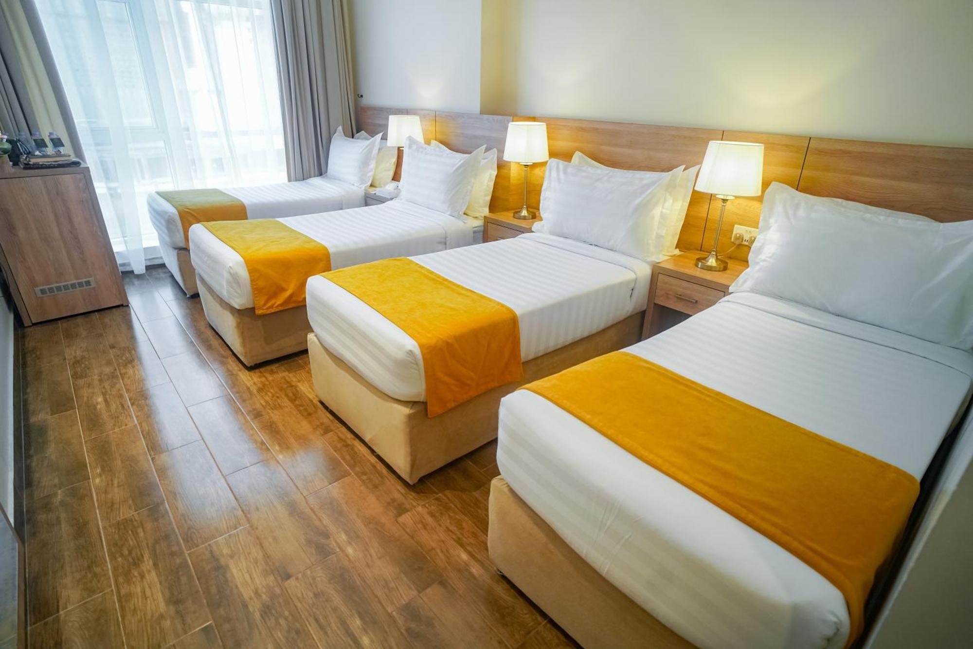 Hotel Worth Elite