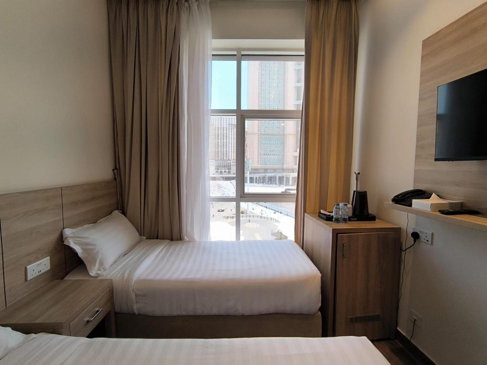 Worth Elite Hotel 3*