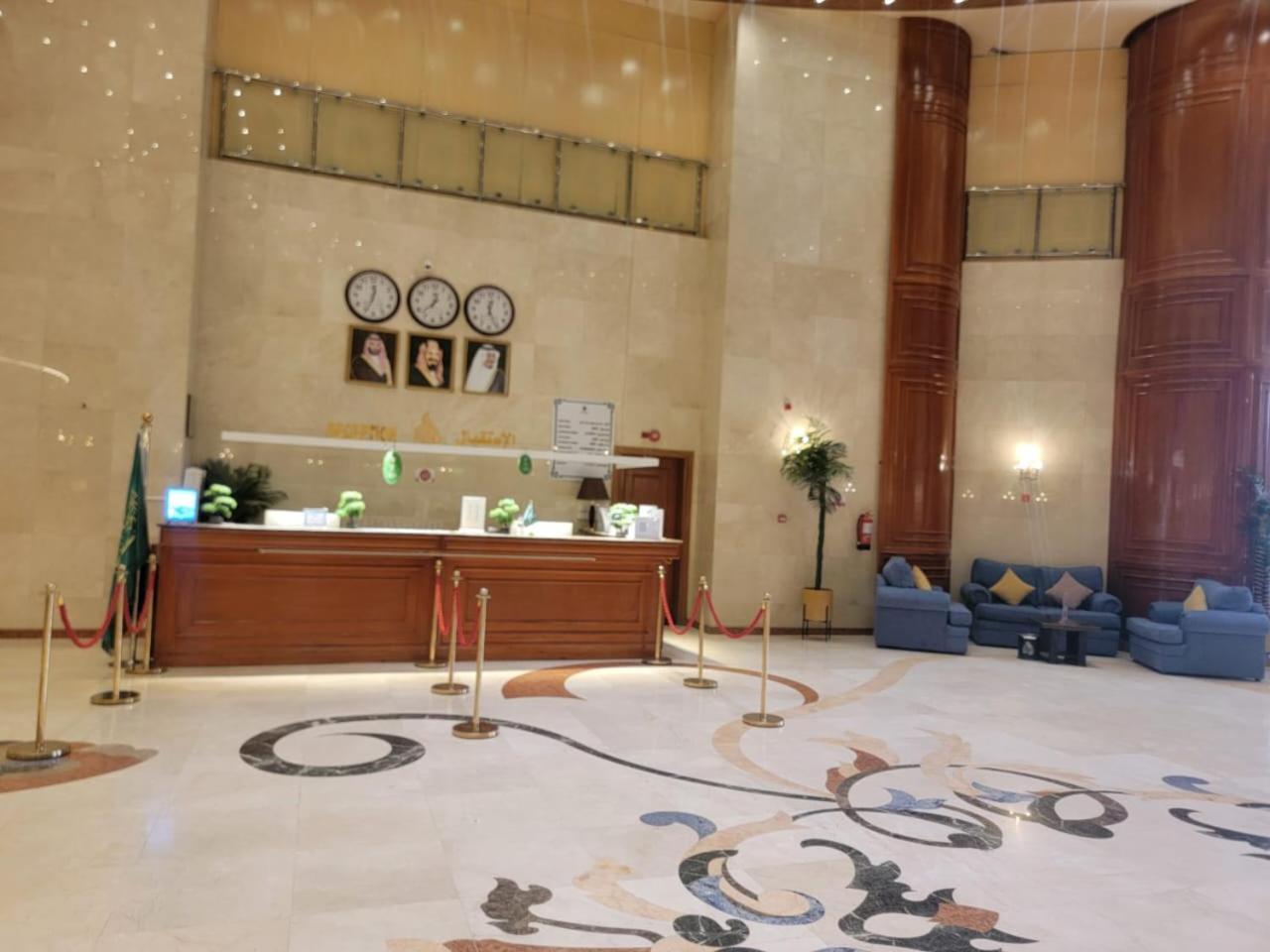 1 Land Premium Hotel 4*