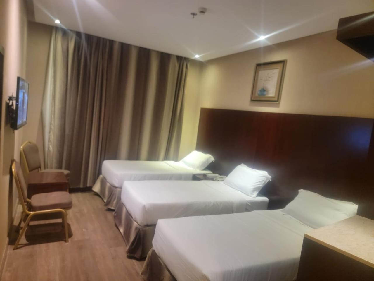 Hotel 1 Land Premium 4*