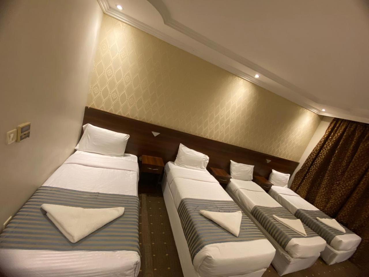 Akaber Alhyat Eltayser Hotel