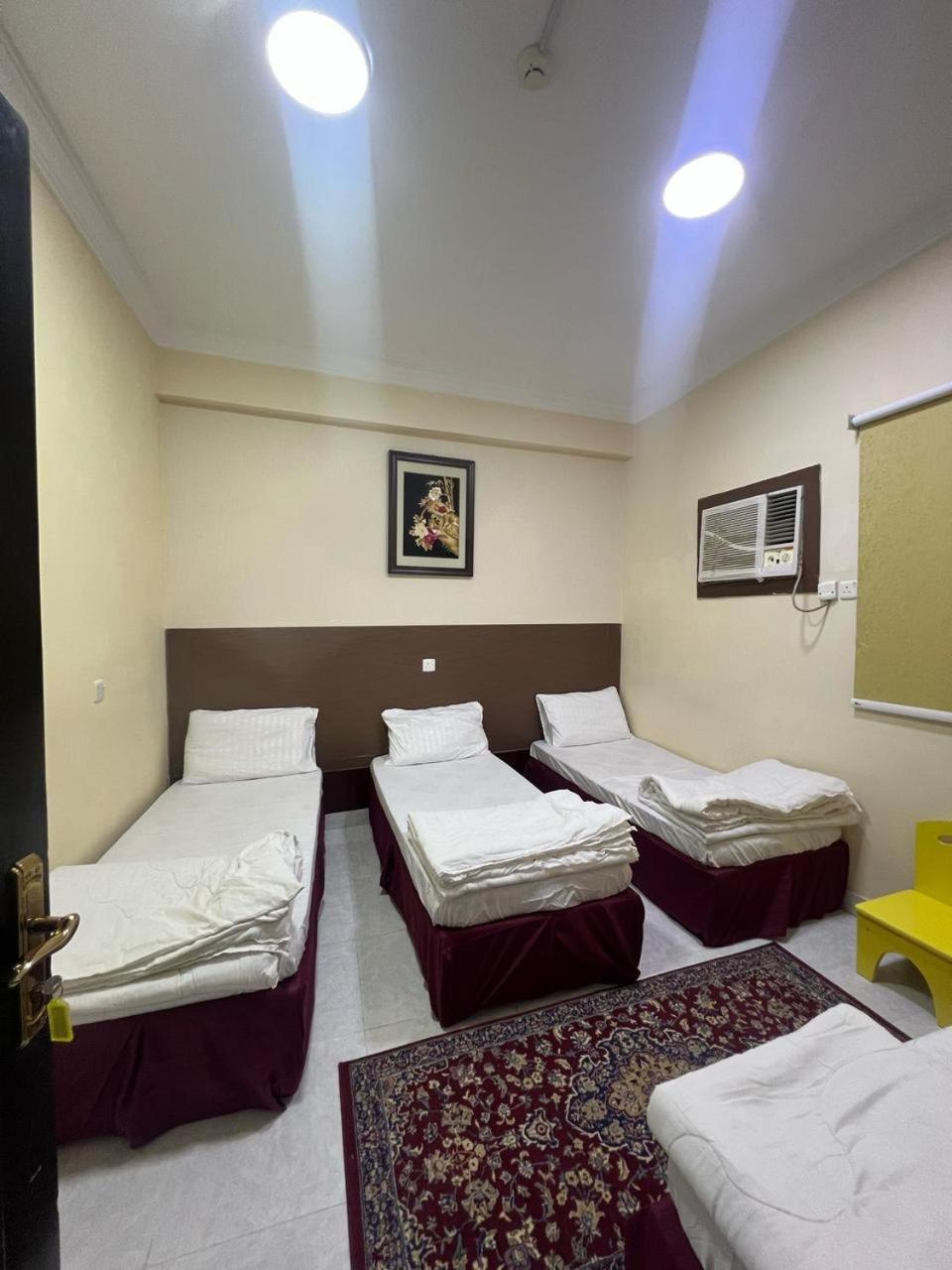 Salaam Hotel *