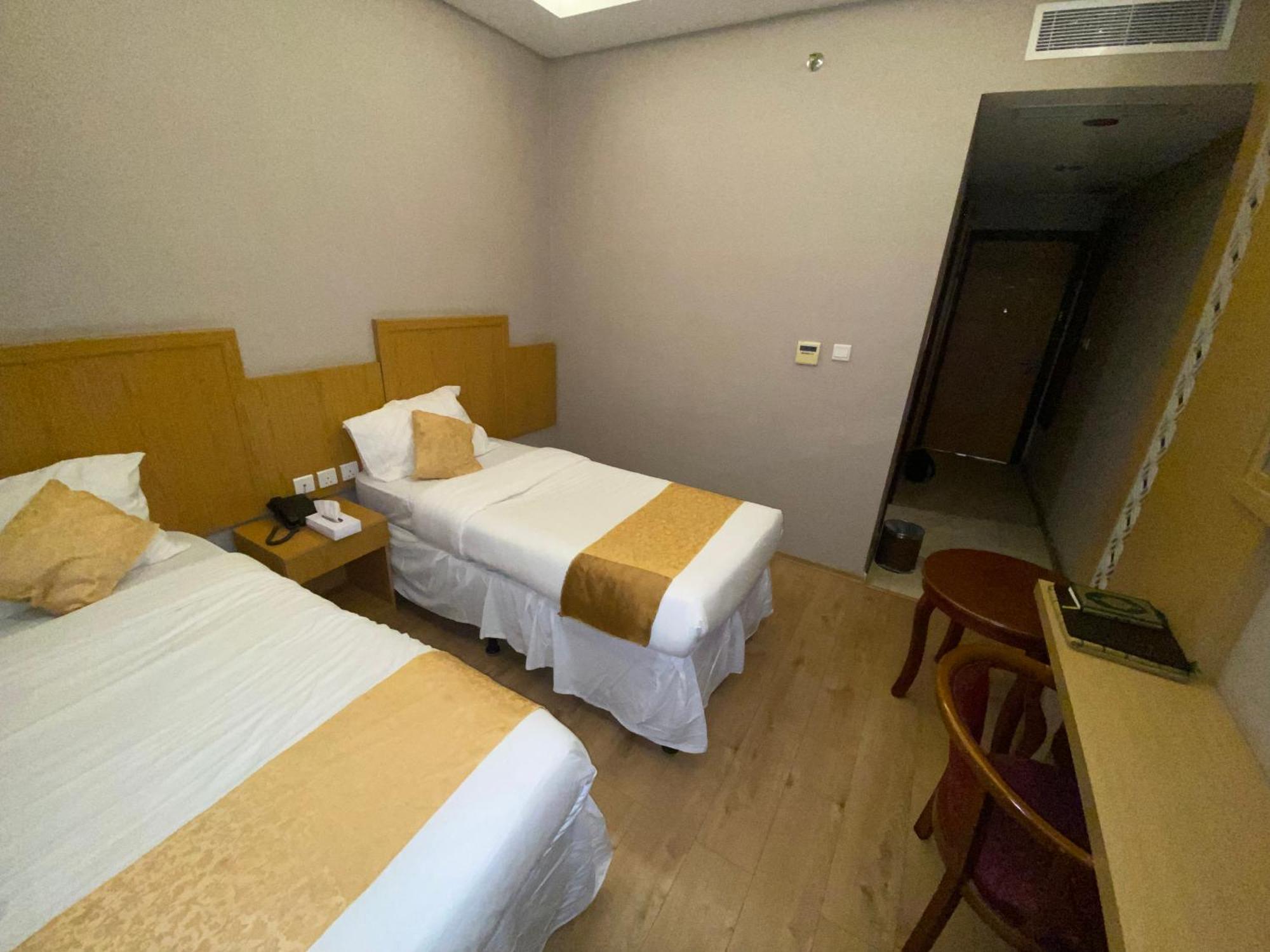 Hotel Meezab Orchid Azizia 3*
