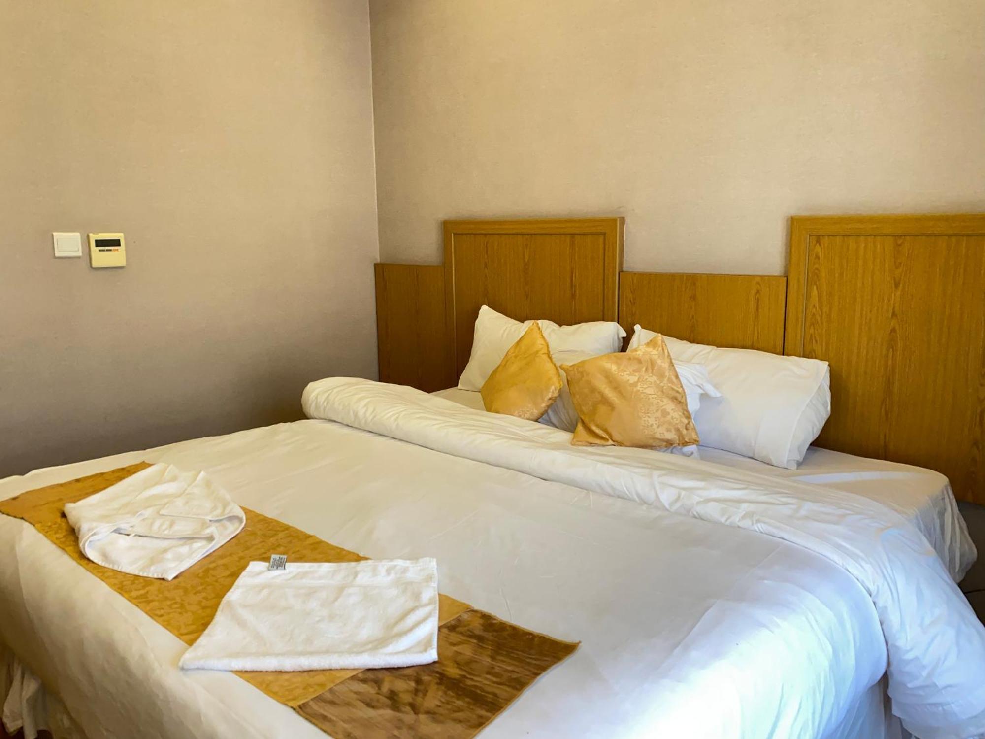 Hotel Meezab Orchid Azizia