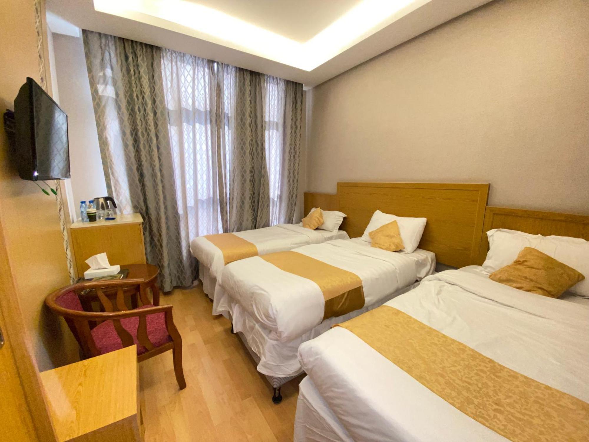 Hotel Meezab Orchid Azizia 3*