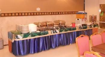 Al Shahba Hotel 2*
