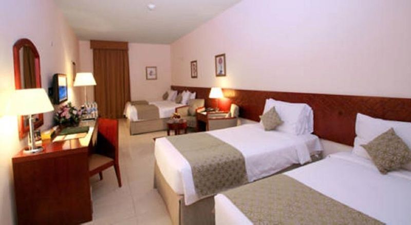 Makarem Umm Al Qura Hotel 5*