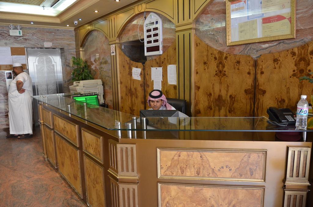 Anwar Al Deafah Hotel *