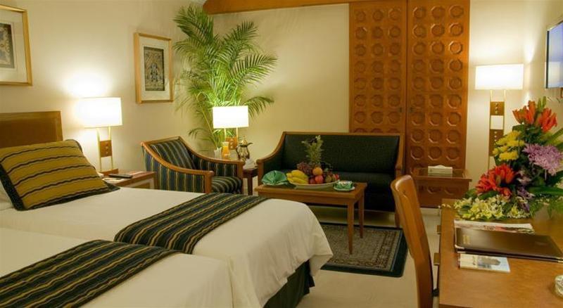 Ajyad Crom Hotel 4*