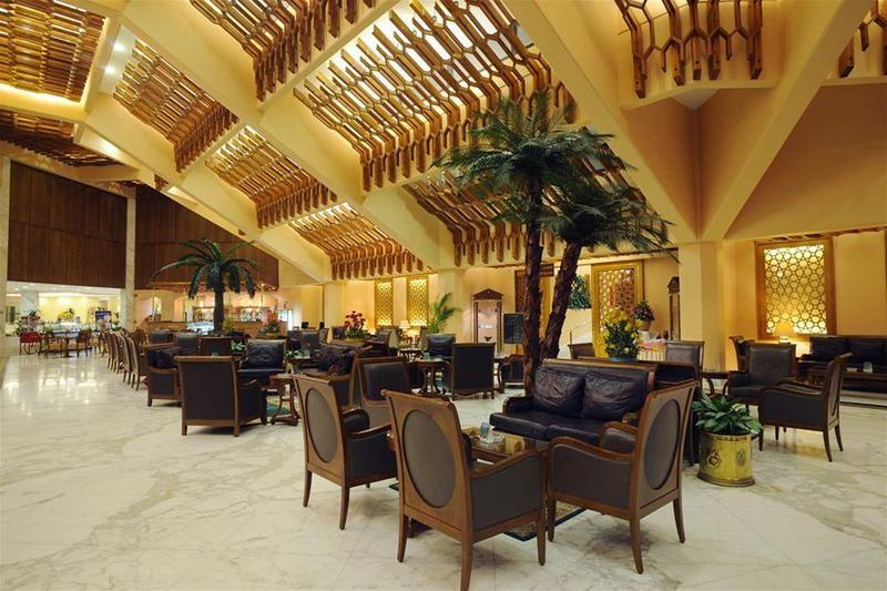 Ajyad Crom 4*