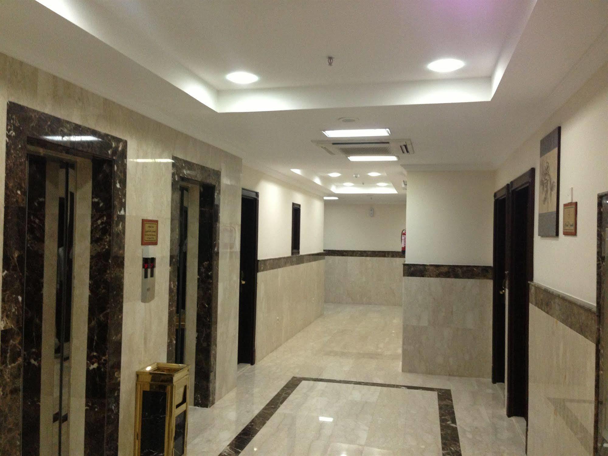 Hotel Reda Plaza 3*