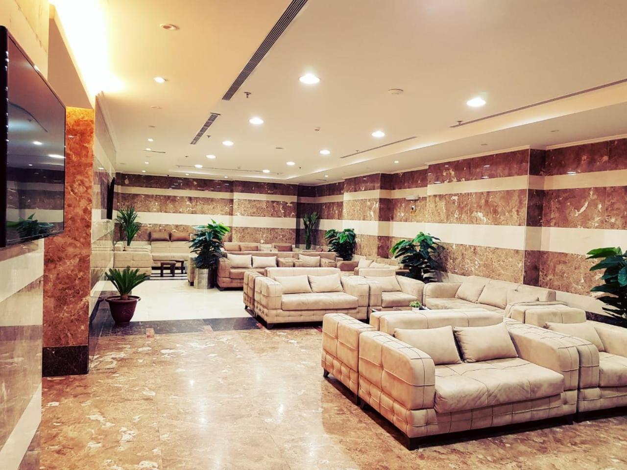 Al Rakaez Hotel 2*