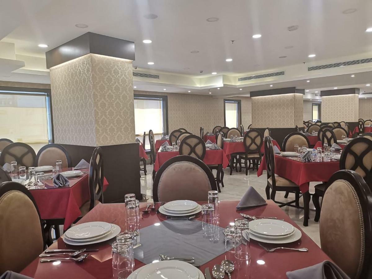 Rawabi Emirates 4*