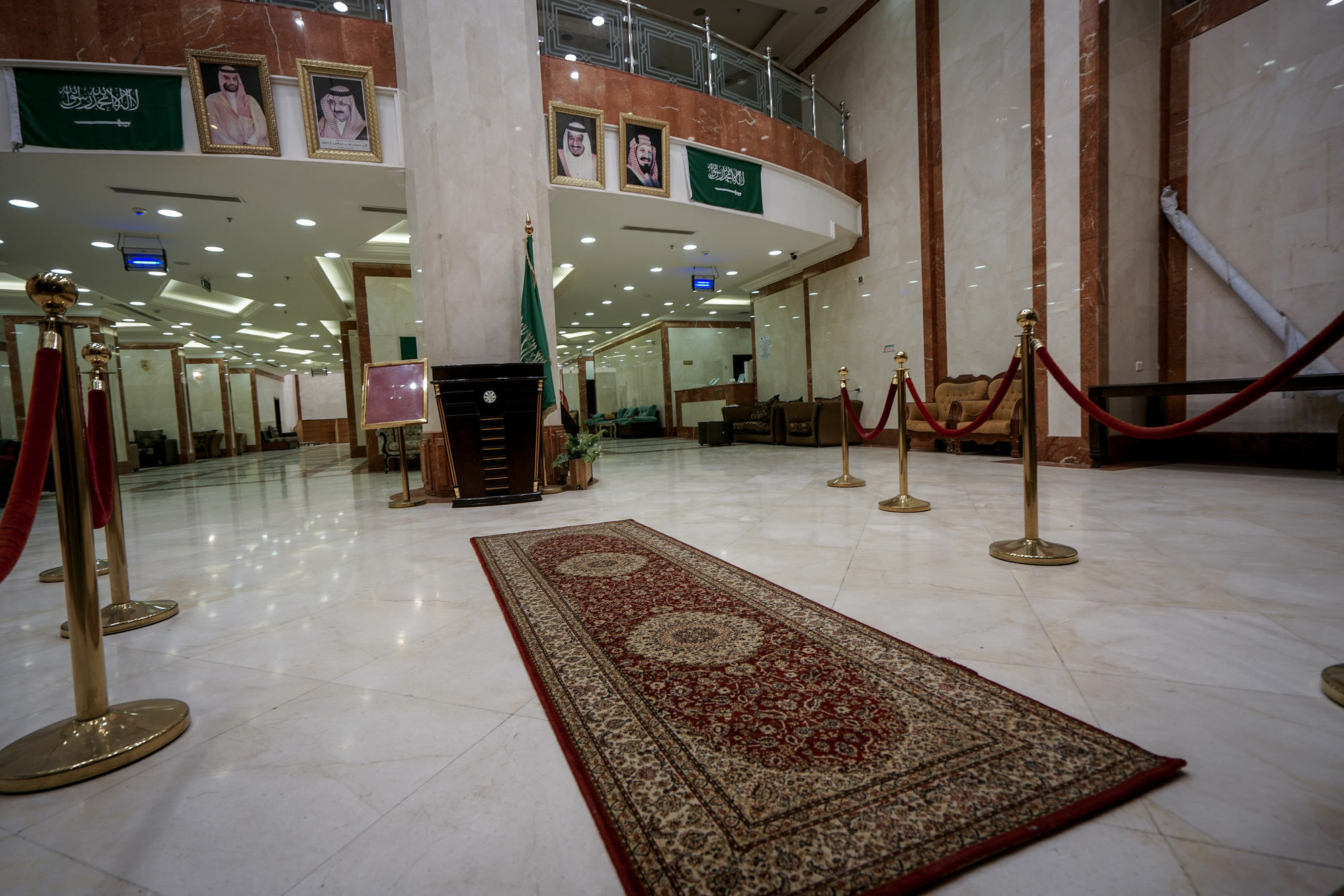 Qasr Al Azizia Hotel 3*