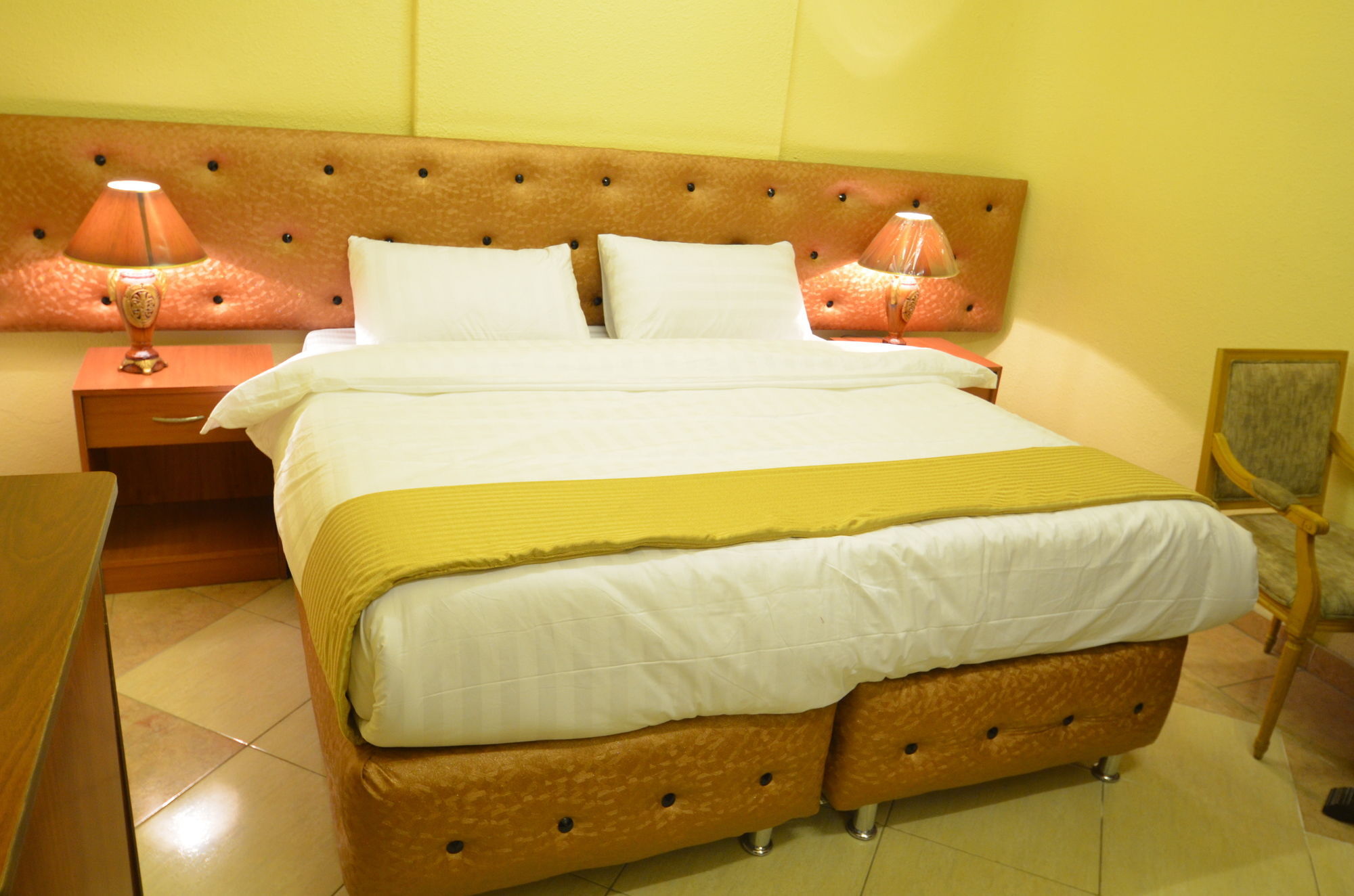 Hotel Al Tawfik Plaza 3*