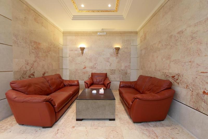 Snood Al Azizya Hotel