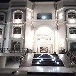 Crown Glory Hotel Suites