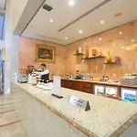 Reefaf Alaziziah Hotel