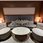 Violet Al Shisha Hotel