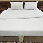 White Rose Hotel