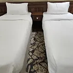 White Rose Hotel