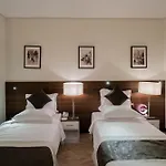 Sun & Moon Bacca Hotel