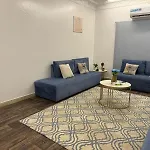 شقة وسيعة وفاخرة
