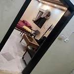 غرفة مكة 10 دقائق مشي للحرم عمارة الإلهام و يوجد مواقف سيارات Room Makkah 10 Minutes To Alharam Walk Elham Building And Have Parking Car