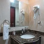 Luluat Muaz Hotel