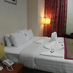 Cristal Al Aseel Hotel