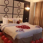 Al Bayraq Hotel