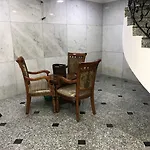 Nadir Plaza
