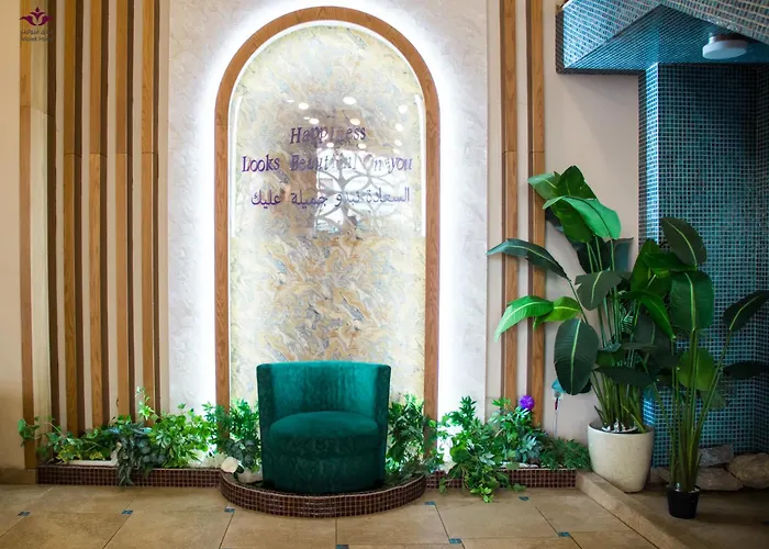 Violet Al Azizia Hotel
