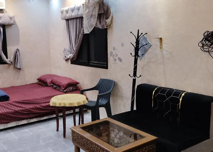 غرفة مكة 10 دقائق مشي للحرم عمارة الإلهام و يوجد مواقف سيارات Room Makkah 10 Minutes To Alharam Walk Elham Building And Have Parking Car