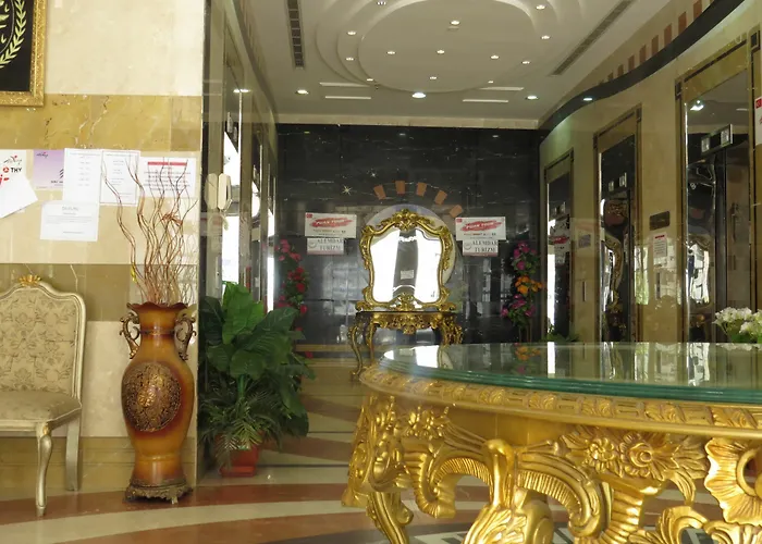 Luluat Muaz Hotel