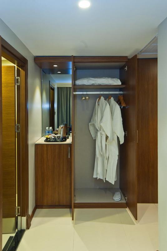 Ramada Zad Al Qasr 3*
