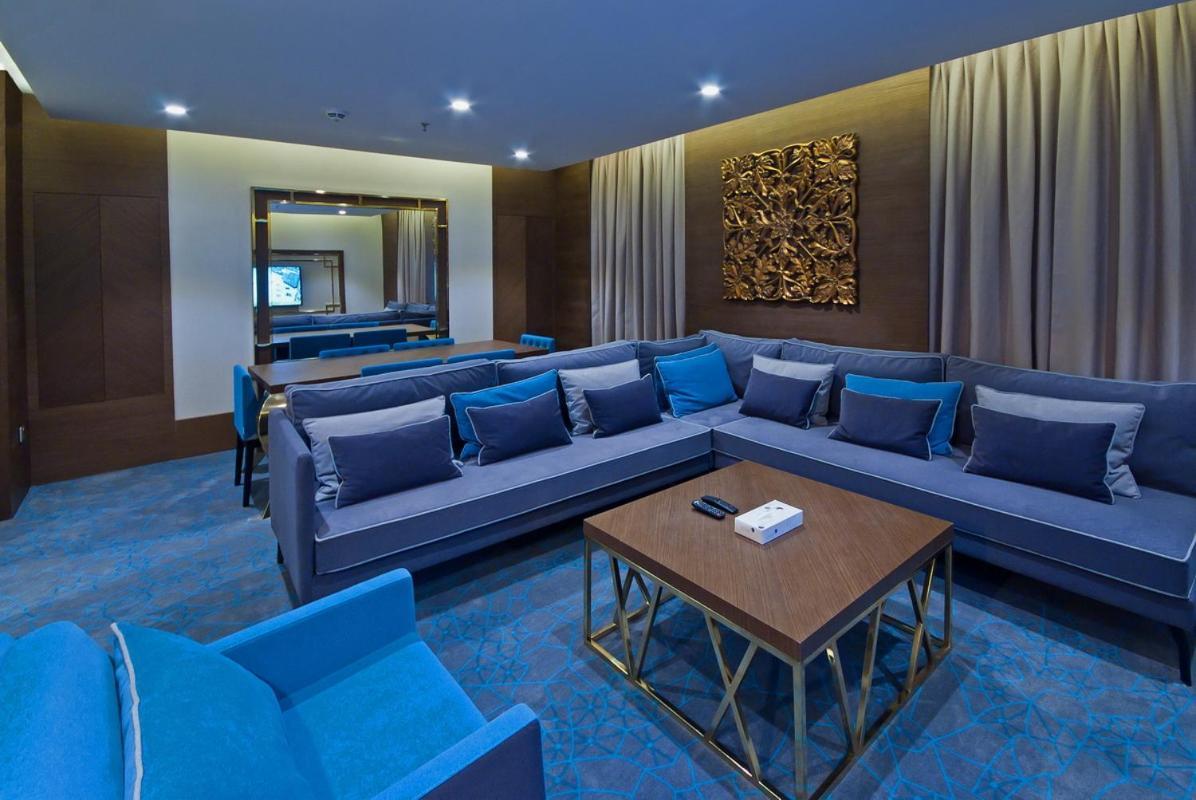 Ramada Zad Al Qasr 3*