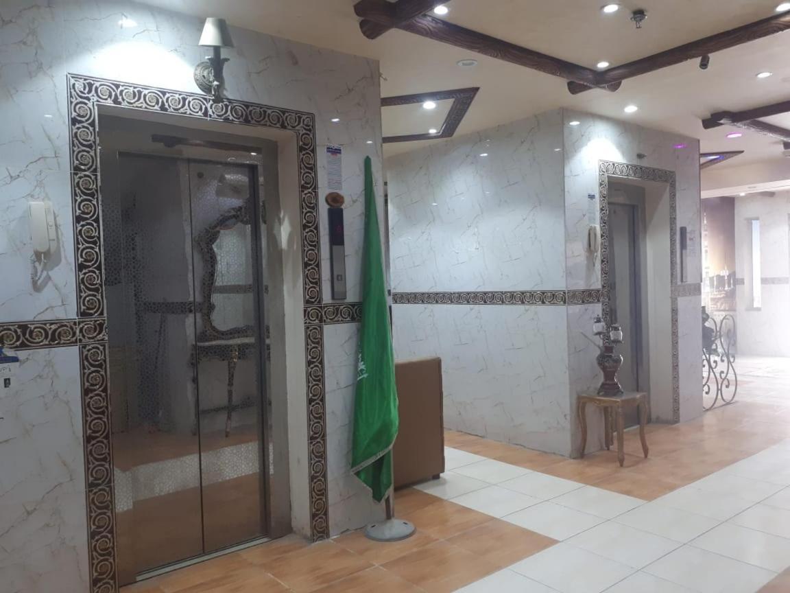 جوهره الجمرات الششه موقف الجمرات * Mecca
