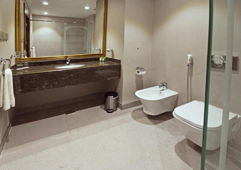 Ramada Zad Al Qasr 3*
