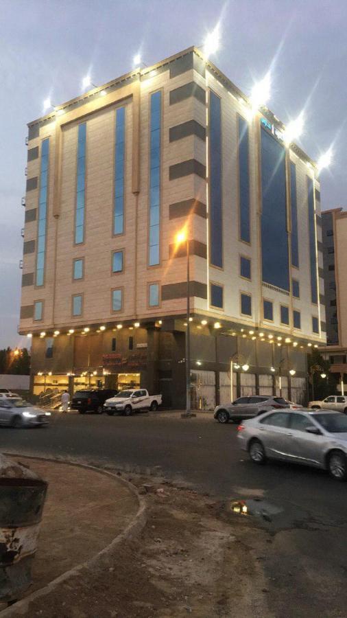 Ezwa House Hotel 3*