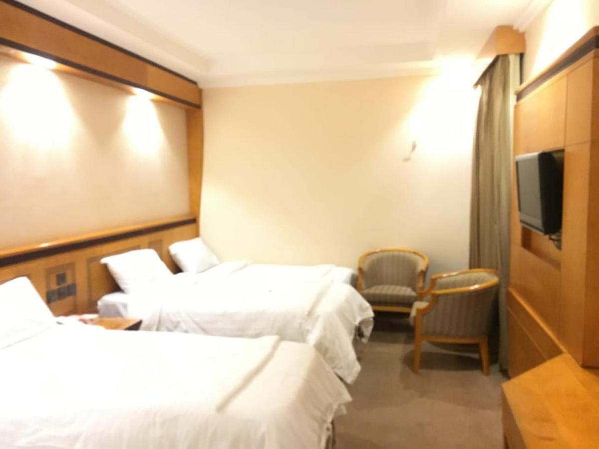 Hotel Al Fajr Al Badiea 2 4*