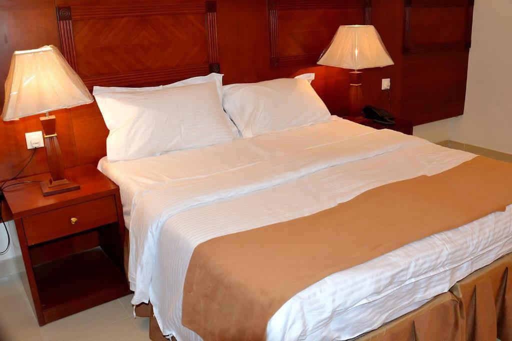 Alyosr Royal 4*