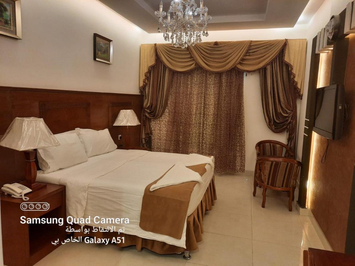 Alyosr Royal Hotel