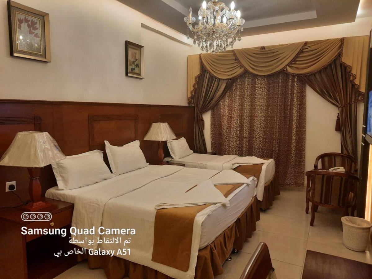 Hotel Alyosr Royal