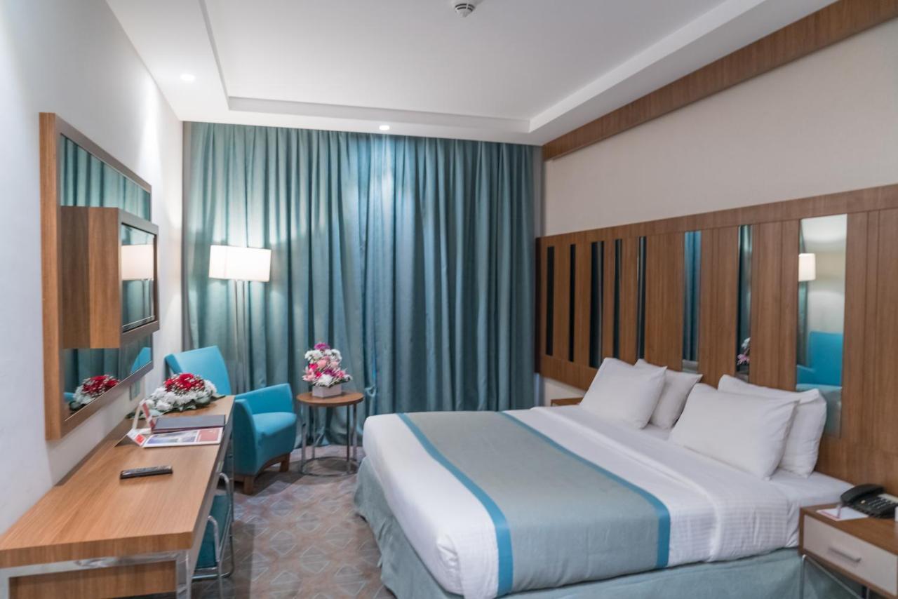 Ramada Zad Al Tayser Hotel