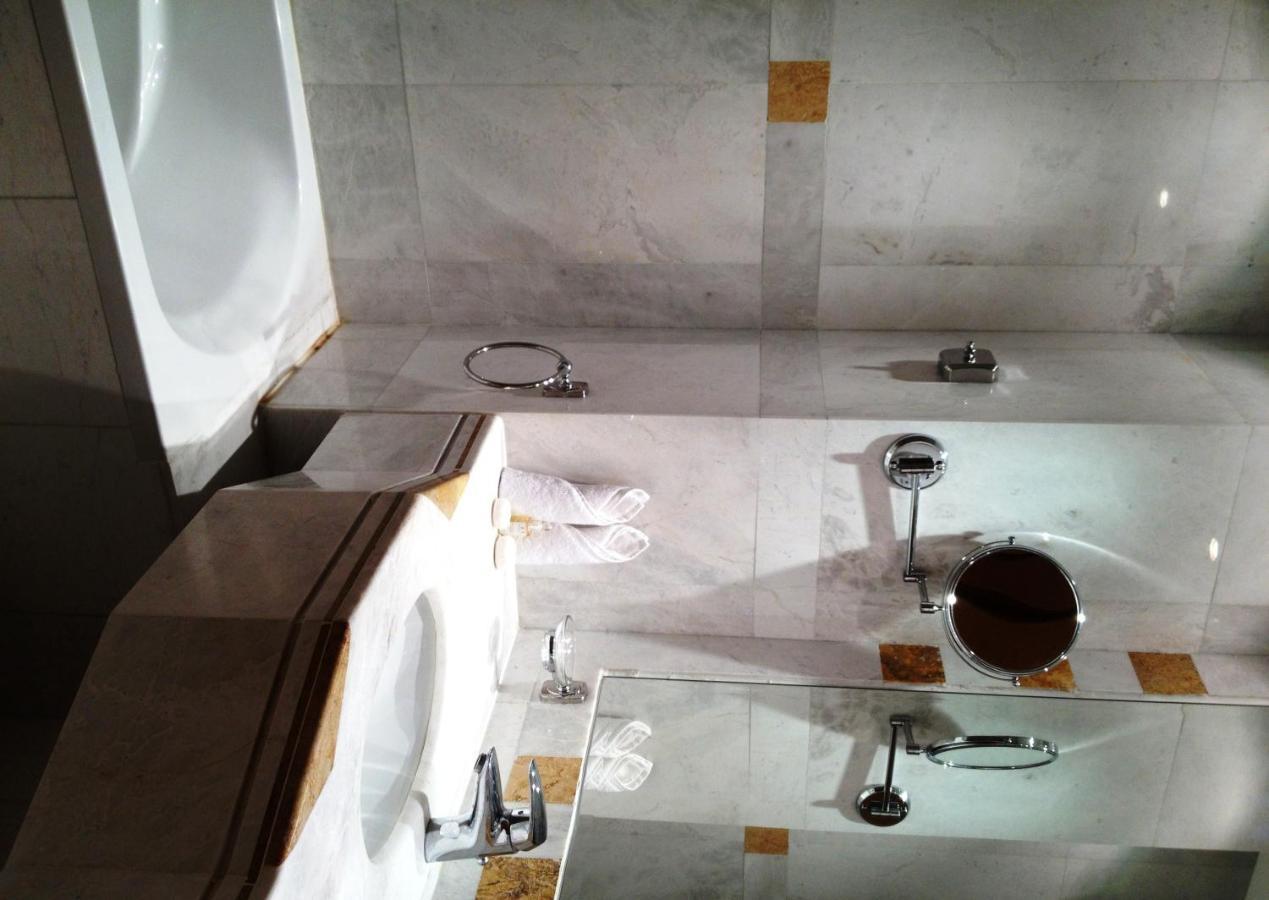 Montana Al Azizia 4*