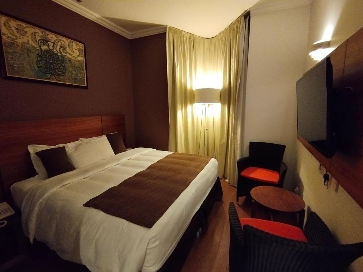 Nour Al Thuraya Ajyad Hotel 3*