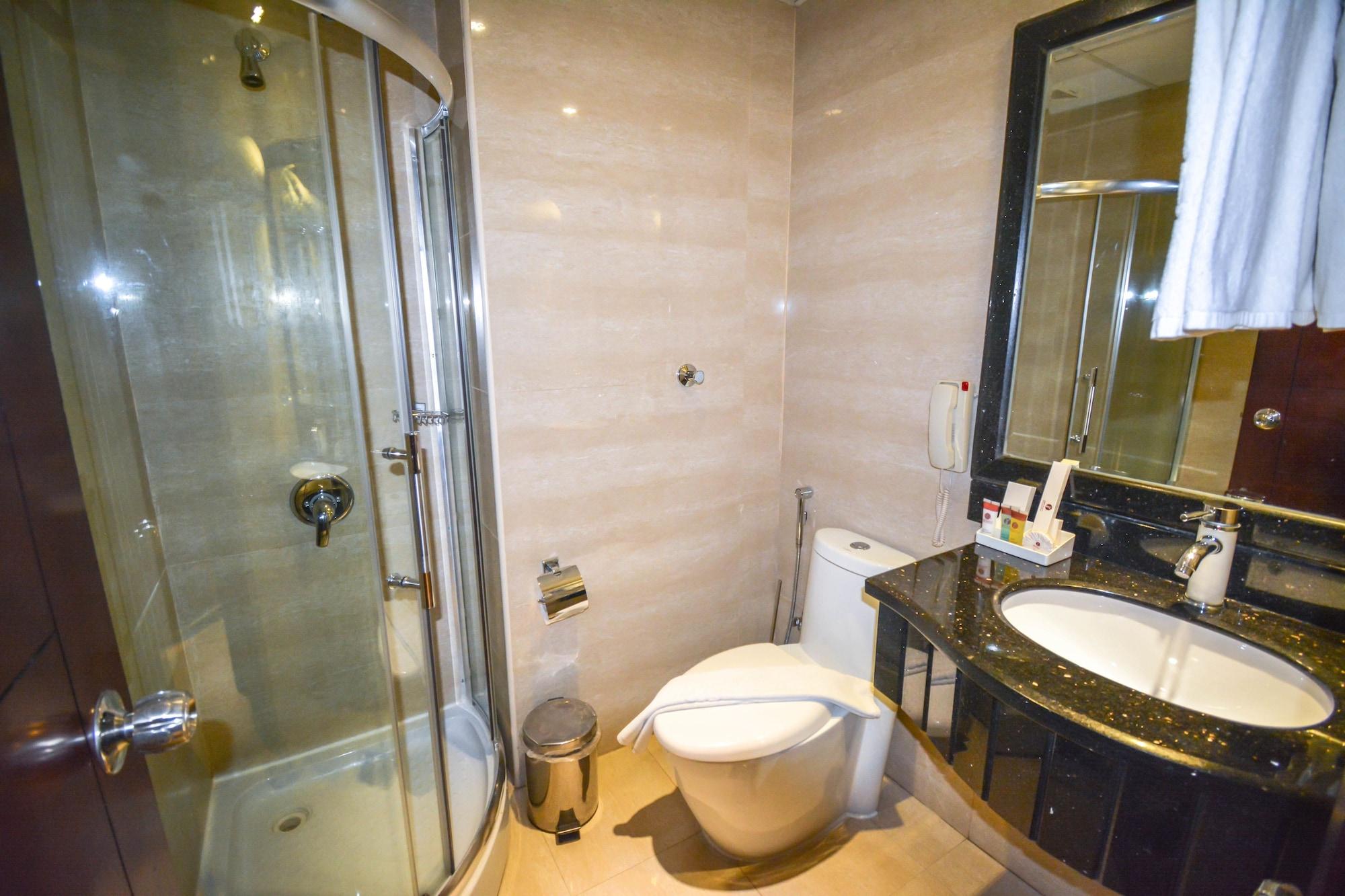 Reef Global Hotel